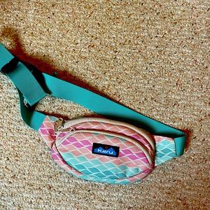 Kavu fanny pack/bun bag.